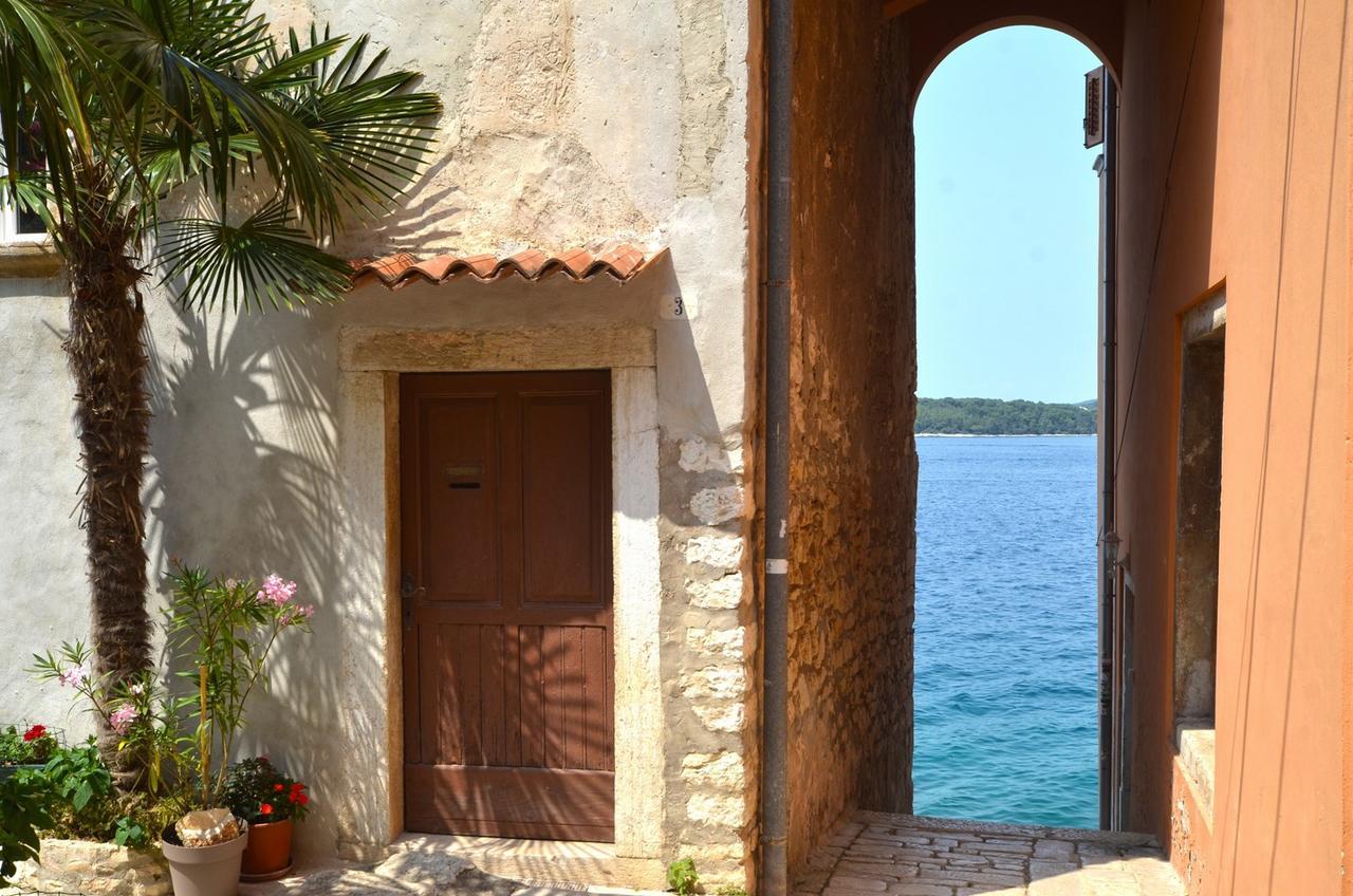 Arnolongo B4 Sea View Hotel Rovinj Exterior photo